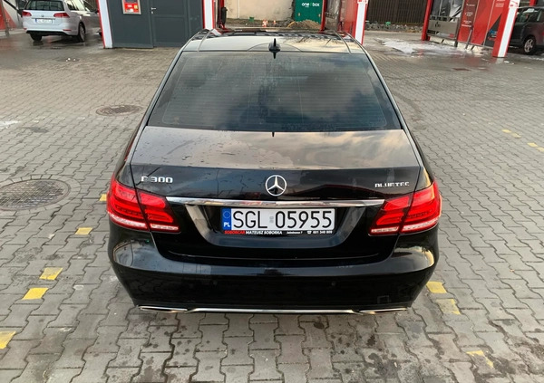 Mercedes-Benz Klasa E cena 83999 przebieg: 186000, rok produkcji 2015 z Zabrze małe 232